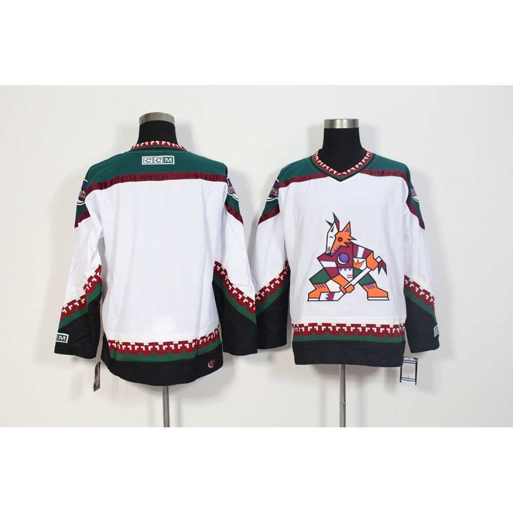 Men_s_Arizona_Coyotes_White_CCM_Throwback_Stitched_NHL_Jersey_sXxG8Z2cW.jpg